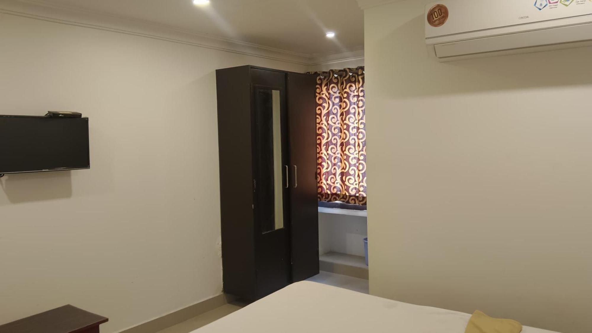 Hotel Nanduri Regency Guntūr エクステリア 写真