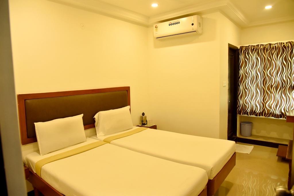 Hotel Nanduri Regency Guntūr エクステリア 写真